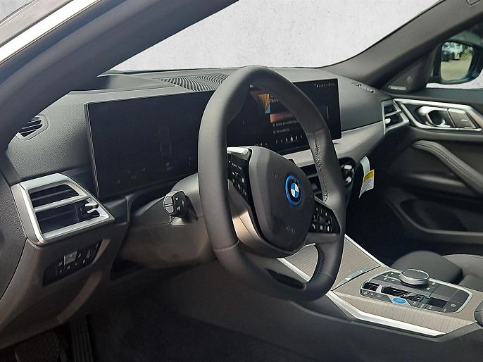 2026 BMW i4