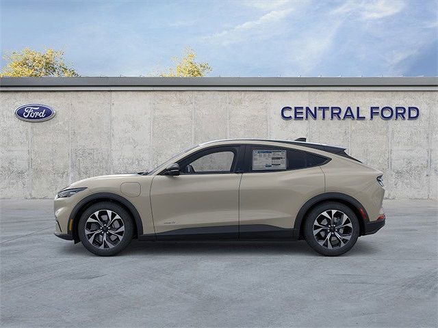 2025 Ford Mustang Mach-E