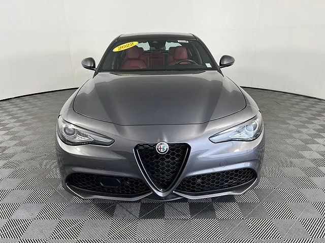 2022 Alfa Romeo Giulia