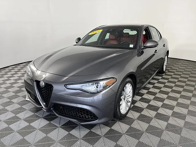 2022 Alfa Romeo Giulia