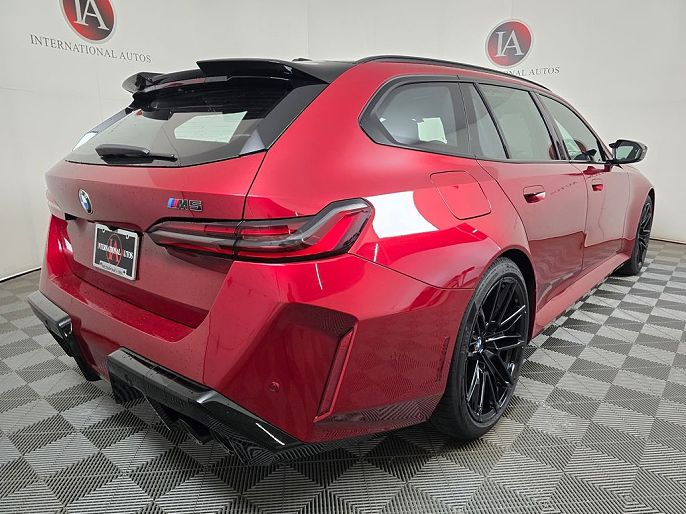 2027 BMW M5
