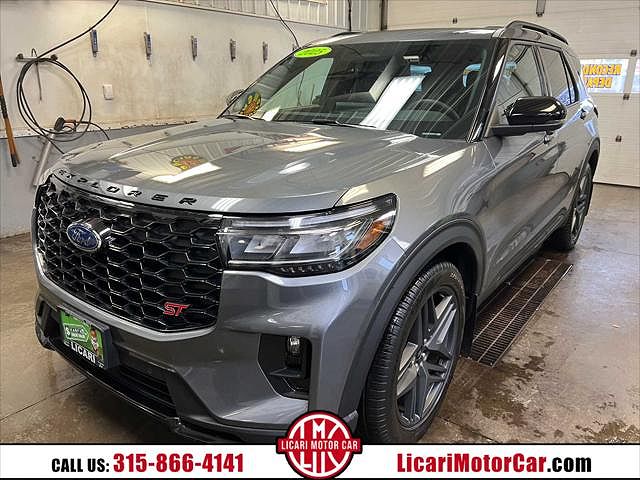 2025 Ford Explorer