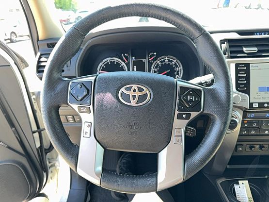 2022 Toyota 4Runner Limited photo 11