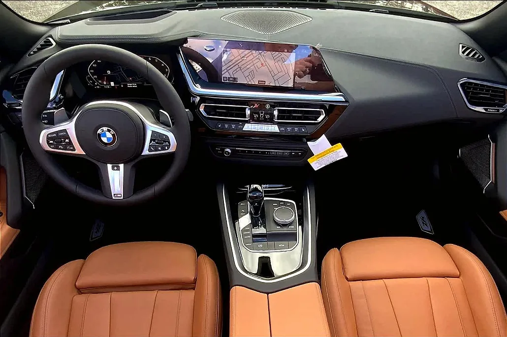 2024 BMW Z4 M40i image 4