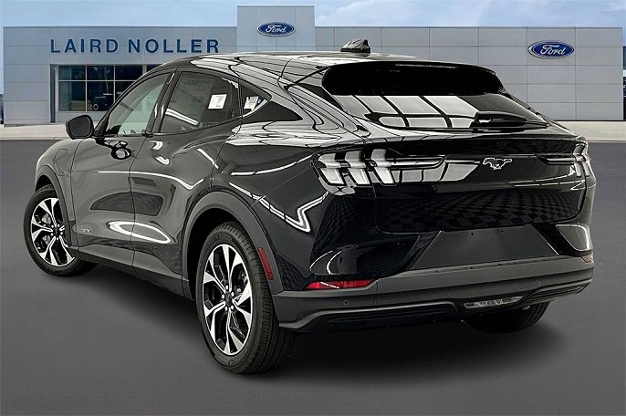 2025 Ford Mustang Mach-E