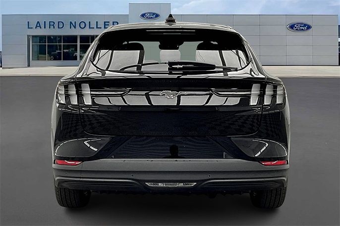 2025 Ford Mustang Mach-E