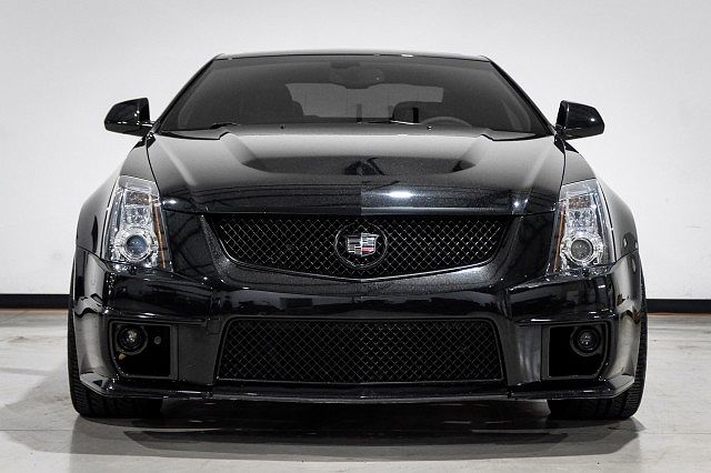 2015 Cadillac CTS V image 1