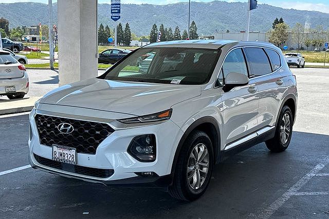 2019 Hyundai Santa Fe SEL image 3
