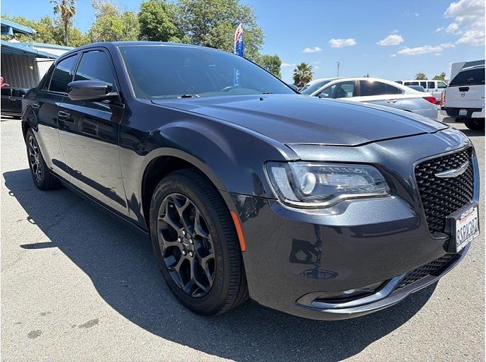 2019 Chrysler 300