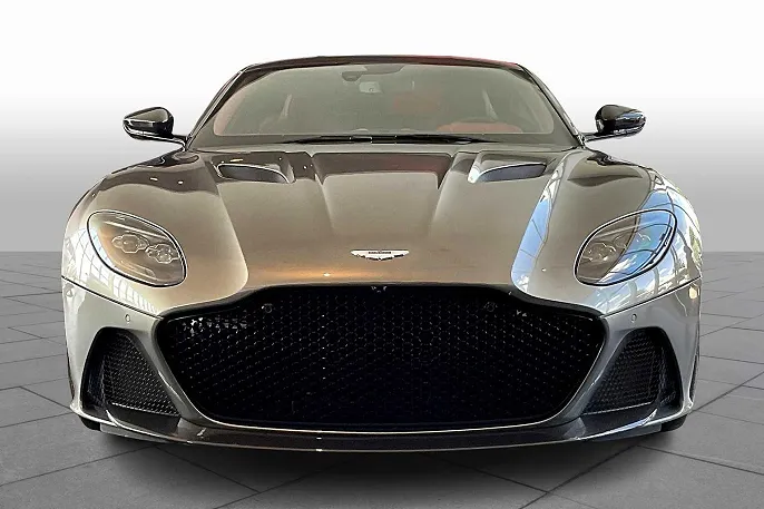 2020 Aston Martin DBS