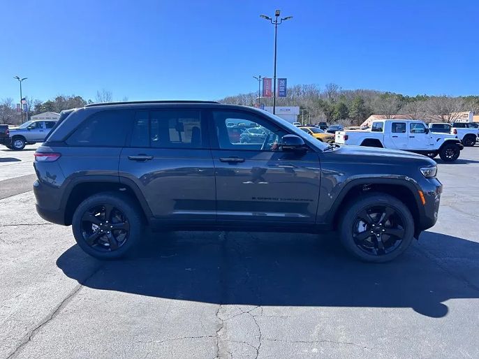 2025 Jeep Grand Cherokee