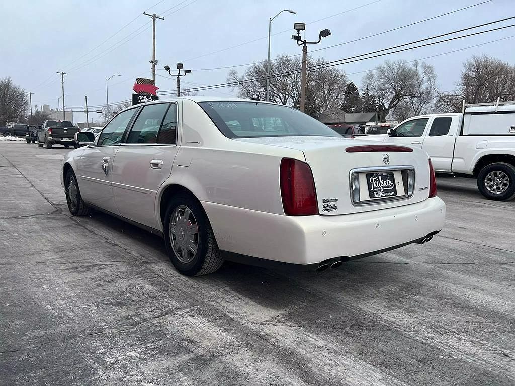 2005 Cadillac DeVille null image 4