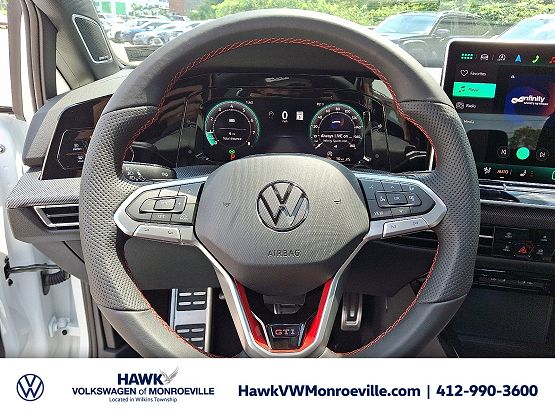 2025 Volkswagen Golf GTI SE photo 7