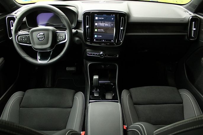 2023 Volvo C40