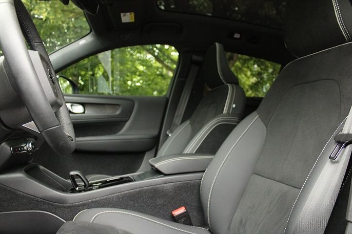2023 Volvo C40