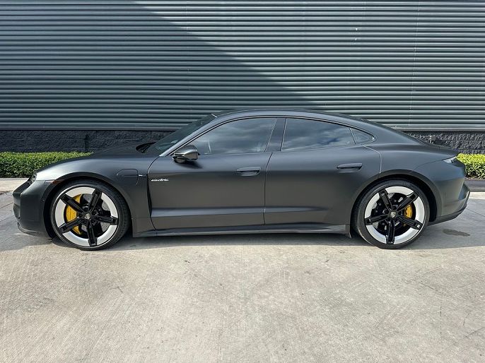 2025 Porsche Taycan