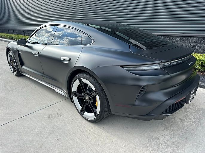2025 Porsche Taycan