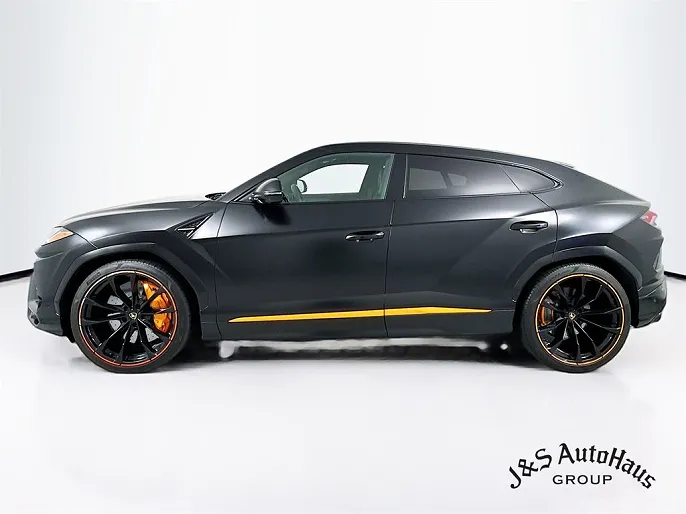 2022 Lamborghini Urus