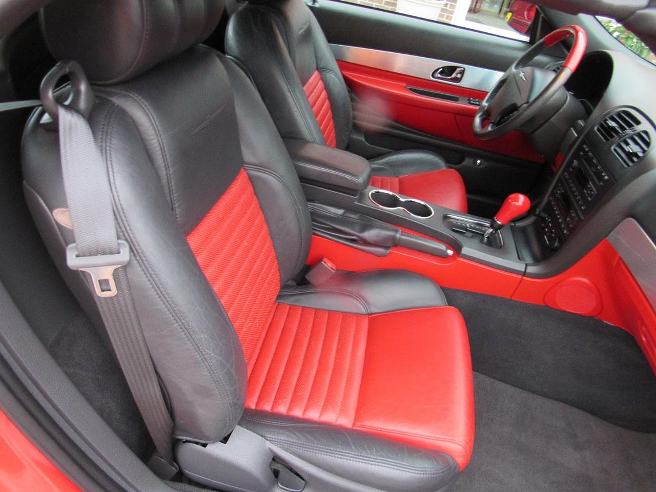 2002 Ford Thunderbird