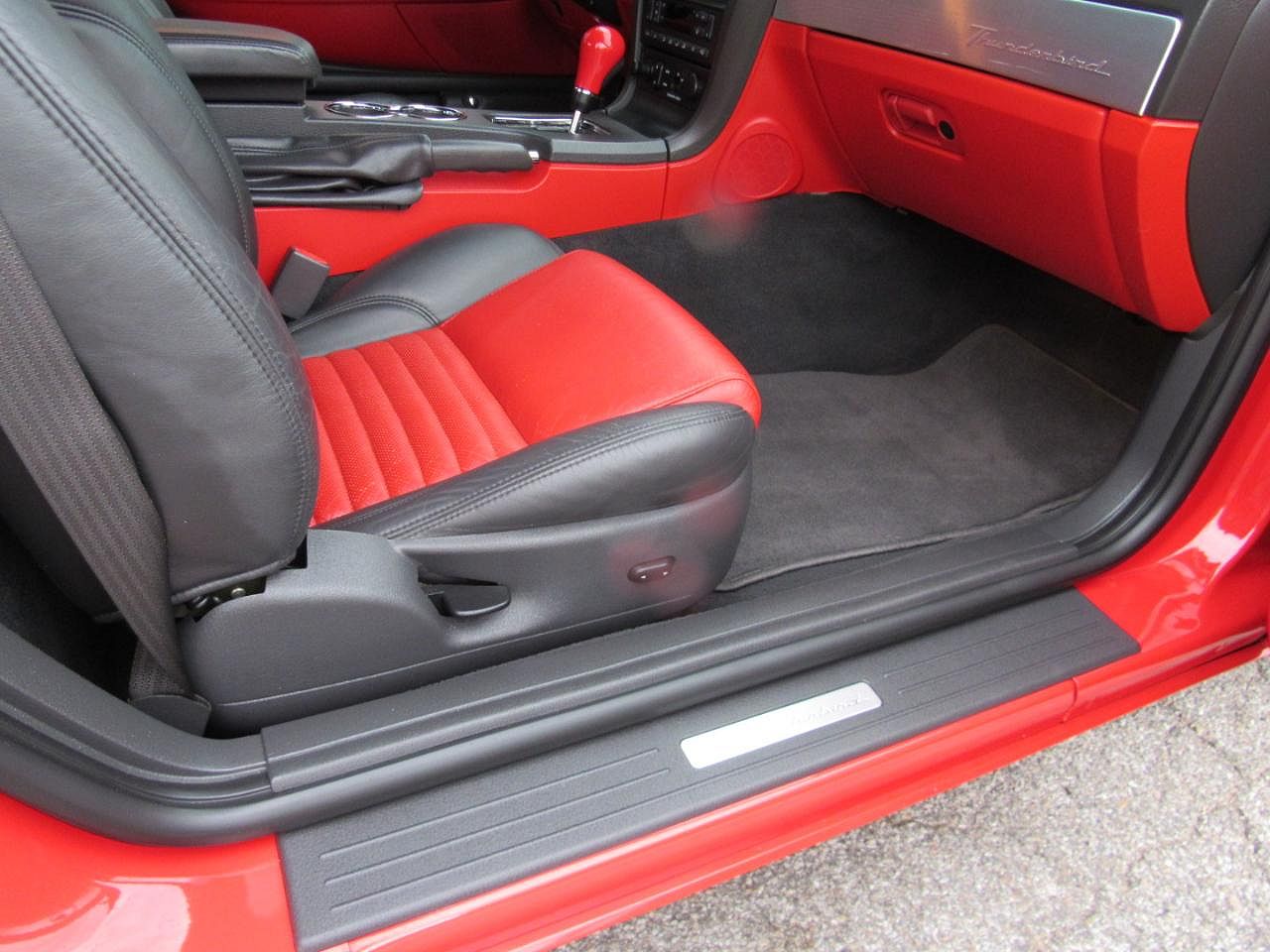 2002 Ford Thunderbird