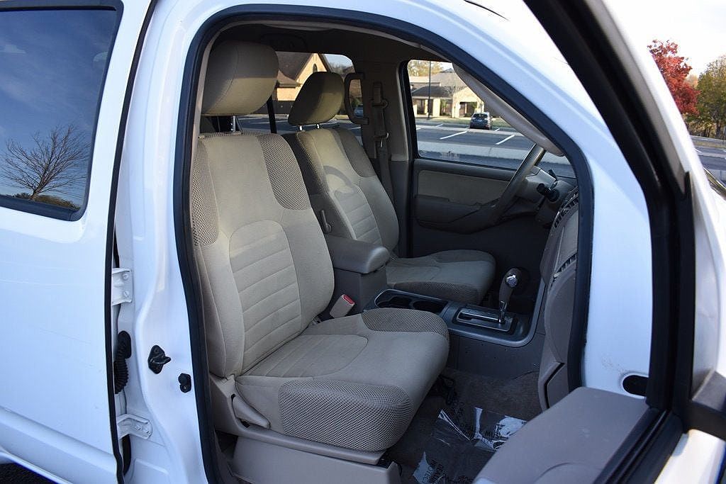 2012 Nissan Pathfinder S image 3