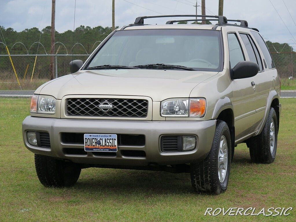 2001 Nissan Pathfinder SE image 4