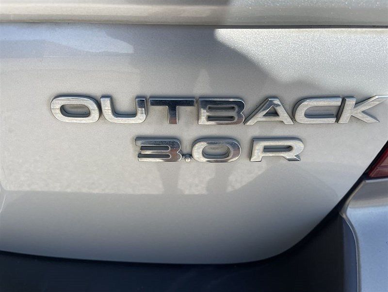 2006 Subaru Outback 3.0 R image 19