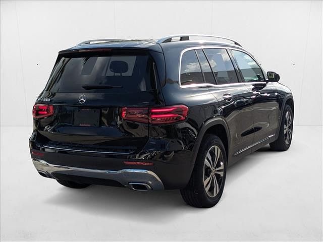 2025 Mercedes-Benz GLB