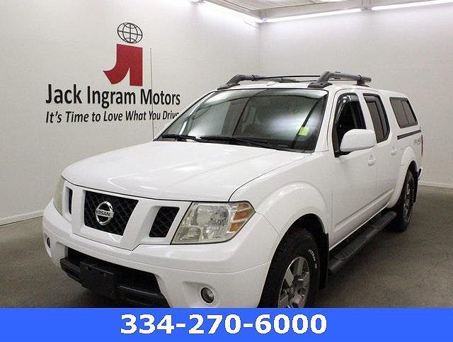 2011 Nissan Frontier PRO-4X image 0