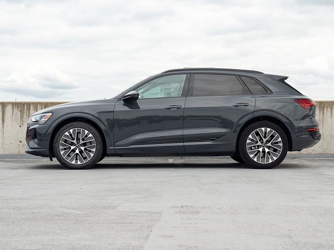 2024 Audi Q8 e-tron
