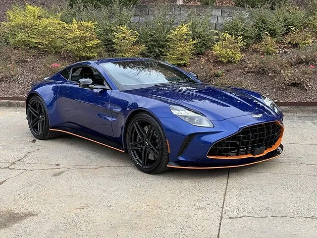 2025 Aston Martin V8 Vantage
