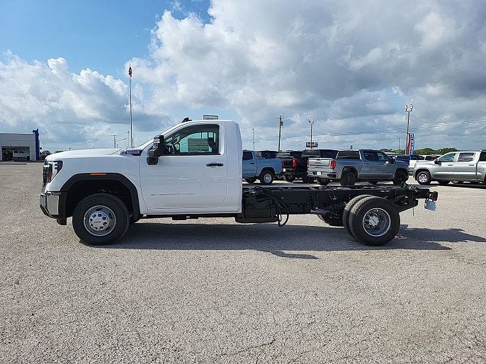 2025 GMC Sierra 3500HD