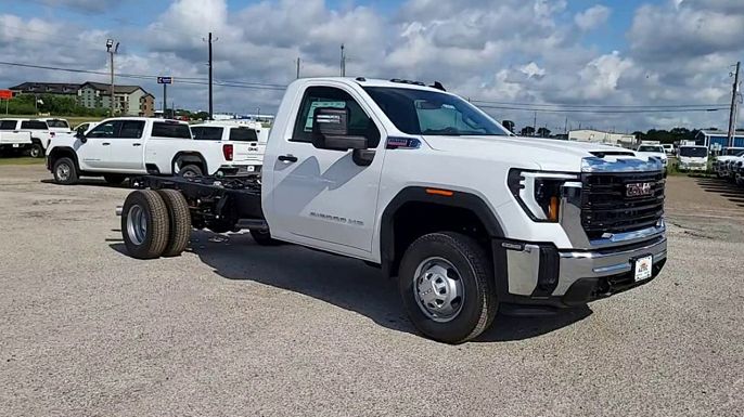 2025 GMC Sierra 3500HD