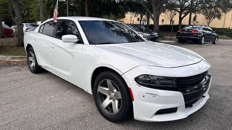 2019 Dodge Charger Police image 1