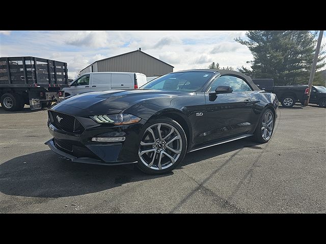 2023 Ford Mustang GT image 0