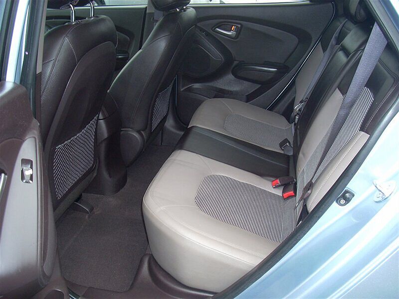 2010 Hyundai Tucson Limited Edition image 4