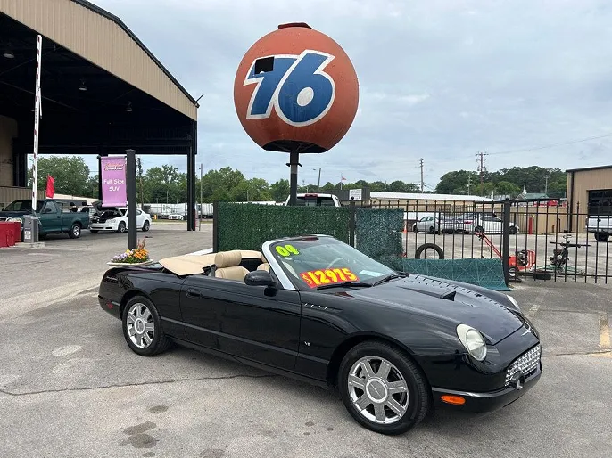 2004 Ford Thunderbird