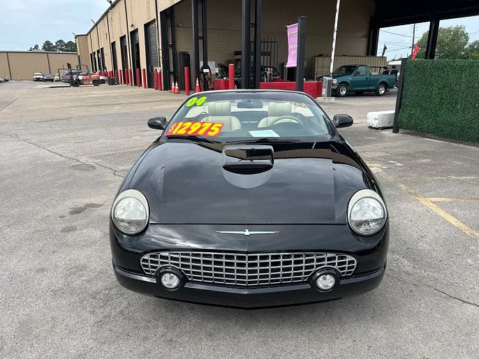2004 Ford Thunderbird
