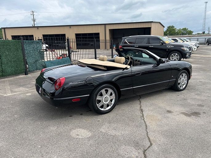 2004 Ford Thunderbird