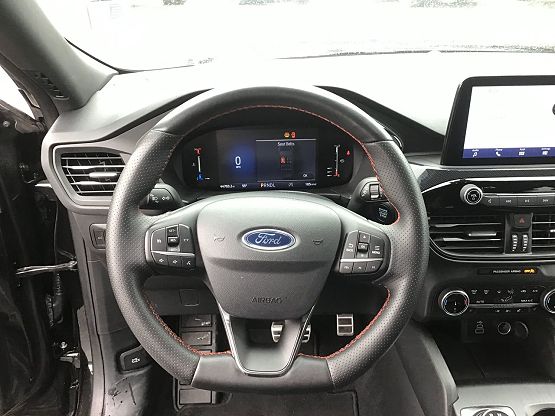 2024 Ford Escape ST-Line photo 10