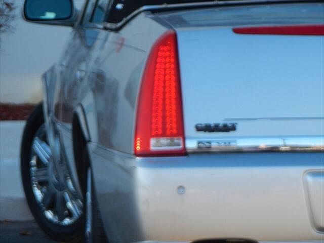 2007 Cadillac DTS null image 0