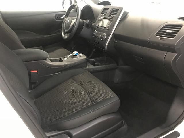 2014 Nissan Leaf S image 5
