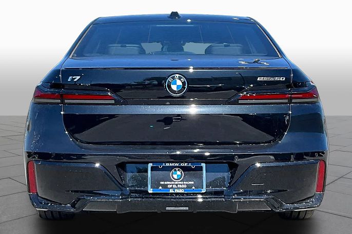 2026 BMW i7