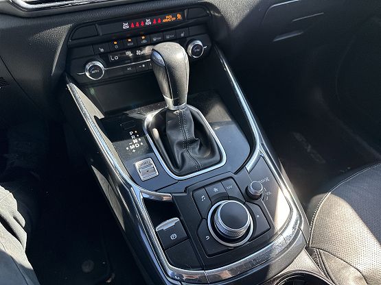 2019 Mazda CX-9 Touring photo 11