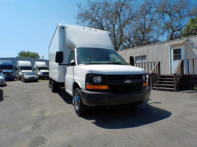 2005 Chevrolet Express 3500 image 6