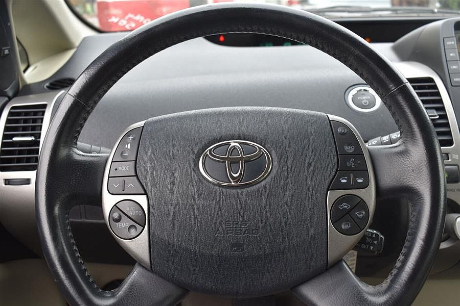 2009 Toyota Prius Touring image 11