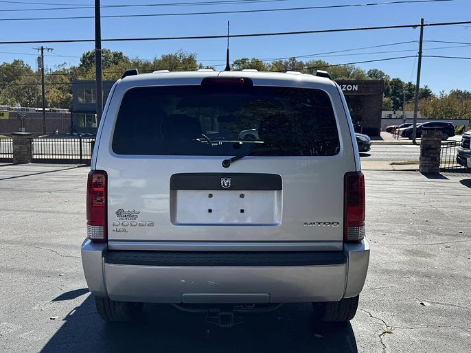 2011 Dodge Nitro