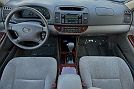 2002 Toyota Camry LE image 14