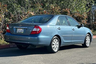 2002 Toyota Camry LE image 3