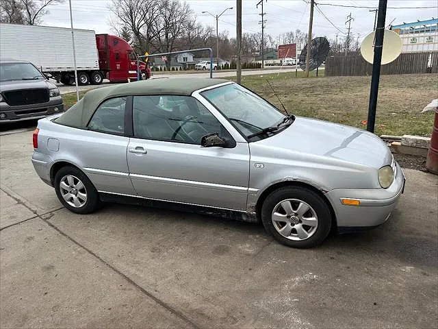 2002 Volkswagen Cabrio